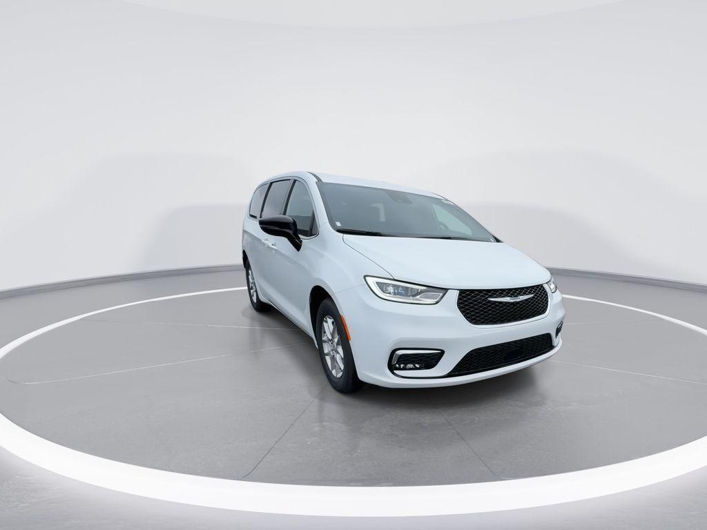 new 2026 Chrysler Pacifica car, priced at $39,665