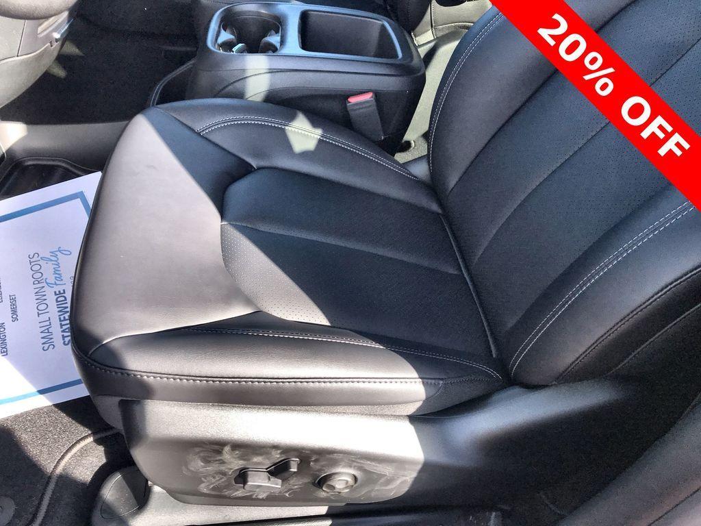 new 2026 Chrysler Pacifica car, priced at $38,228