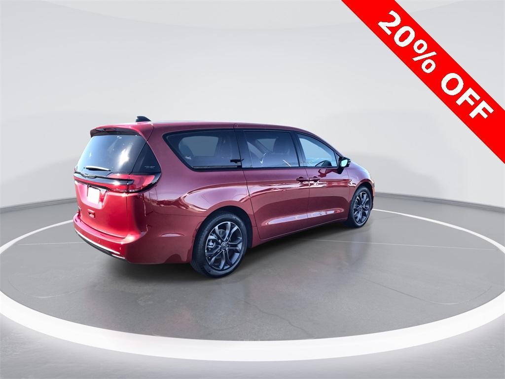 new 2026 Chrysler Pacifica car, priced at $38,228