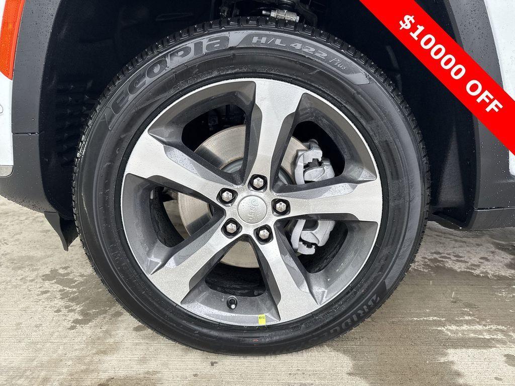 new 2025 Jeep Grand Cherokee L car, priced at $53,090