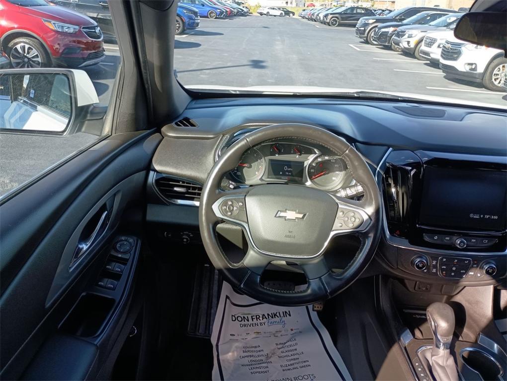 used 2022 Chevrolet Traverse car, priced at $27,881