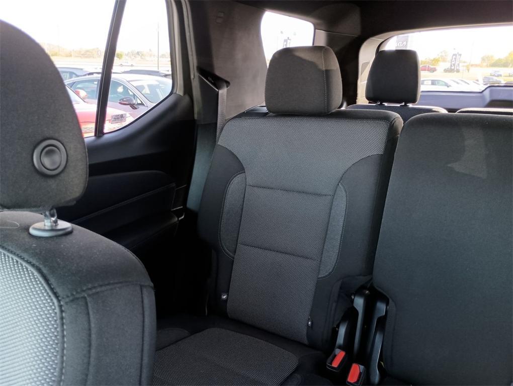 used 2022 Chevrolet Traverse car, priced at $27,881