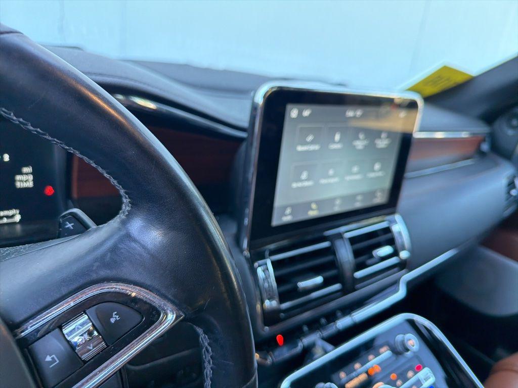 used 2021 Lincoln Navigator car, priced at $38,993