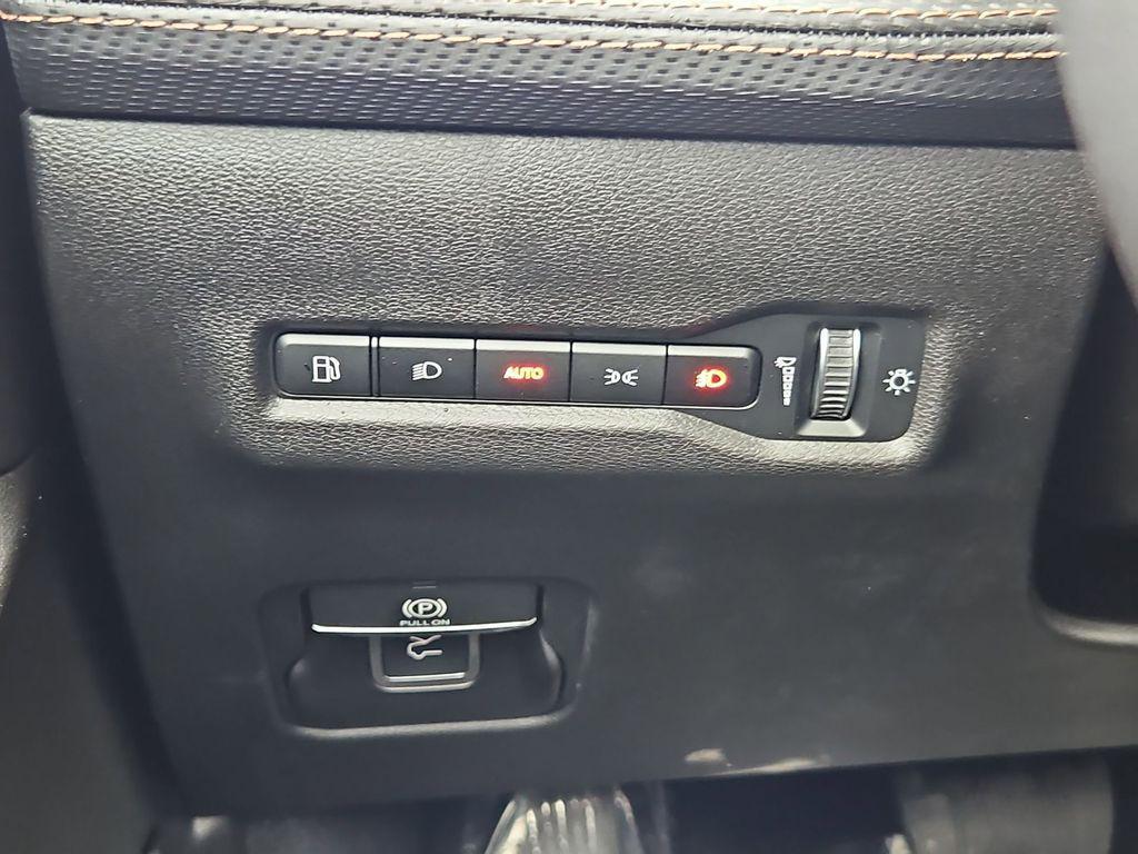 new 2026 Jeep Cherokee car, priced at $39,993