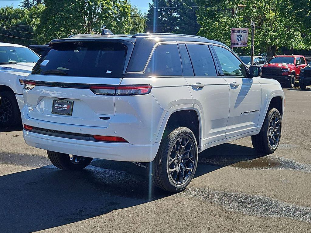 new 2026 Jeep Grand Cherokee car, priced at $54,993