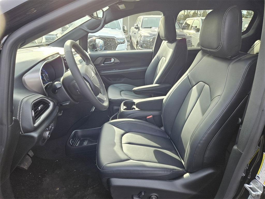 new 2026 Chrysler Pacifica car, priced at $41,993