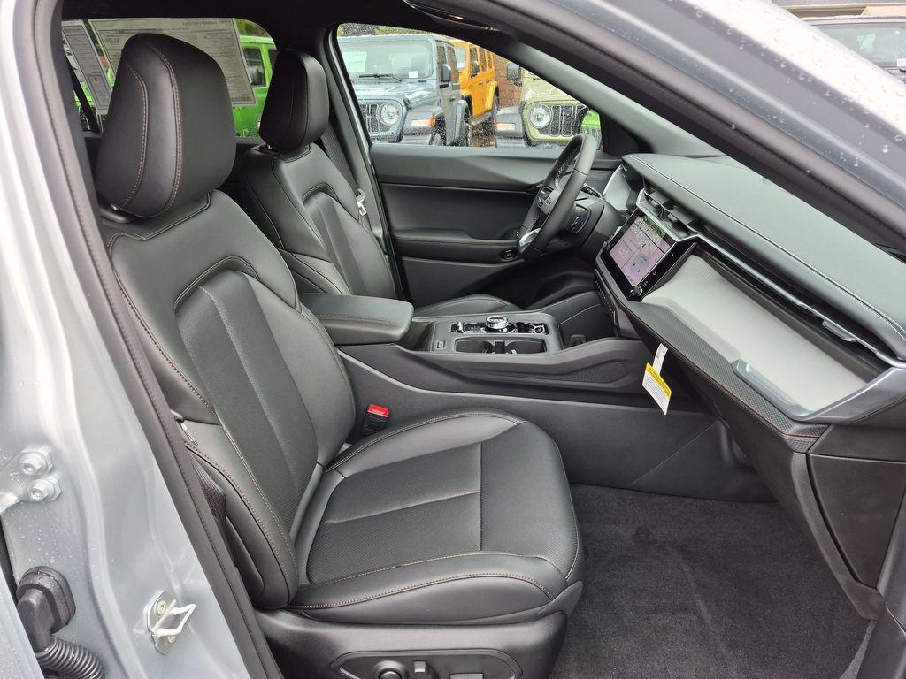 new 2026 Jeep Cherokee car, priced at $34,743