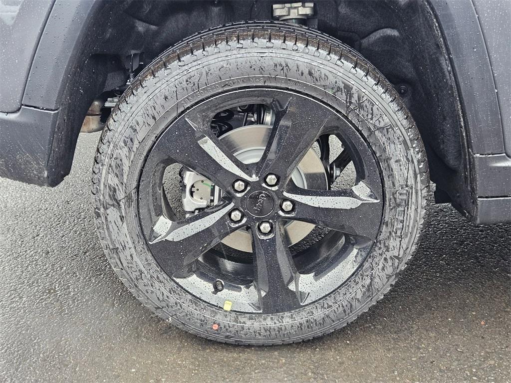 new 2026 Jeep Grand Cherokee car, priced at $44,993