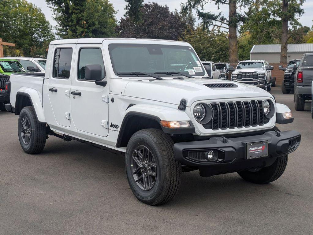 new 2025 Jeep Gladiator car, priced at $40,993
