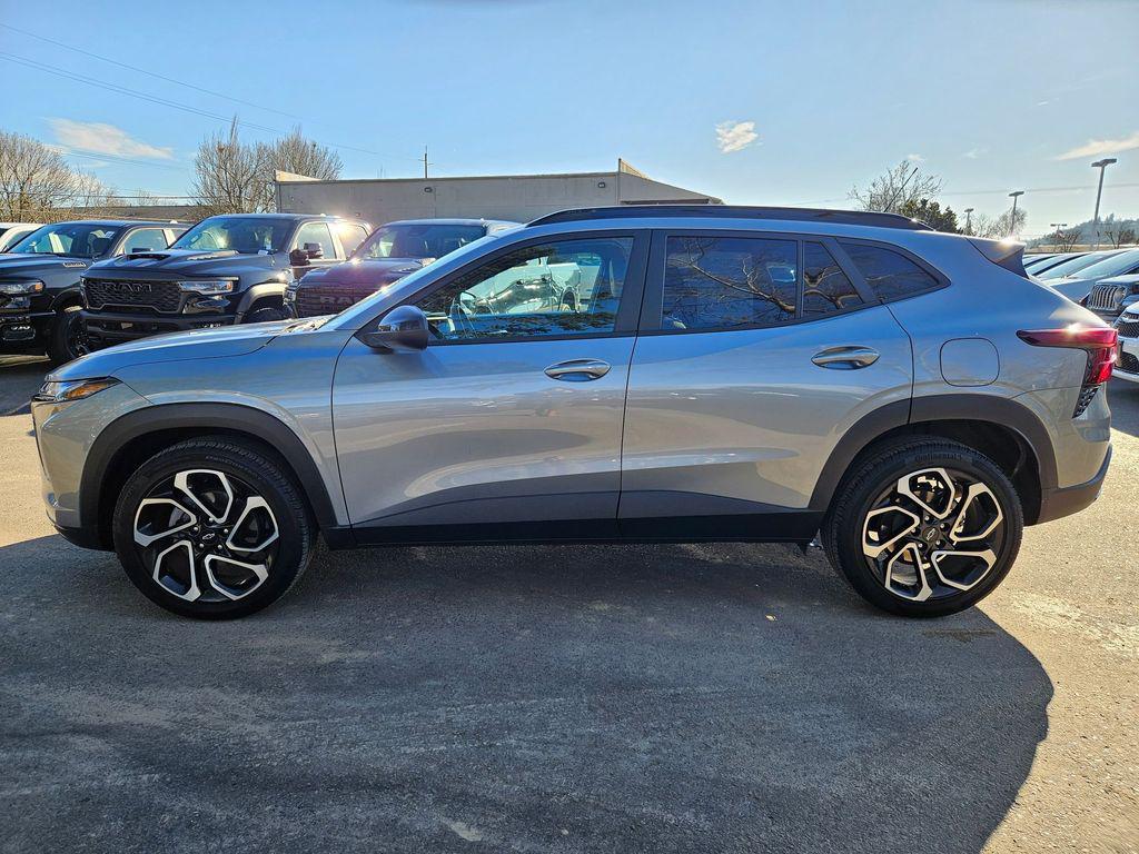 used 2024 Chevrolet Trax car, priced at $22,993