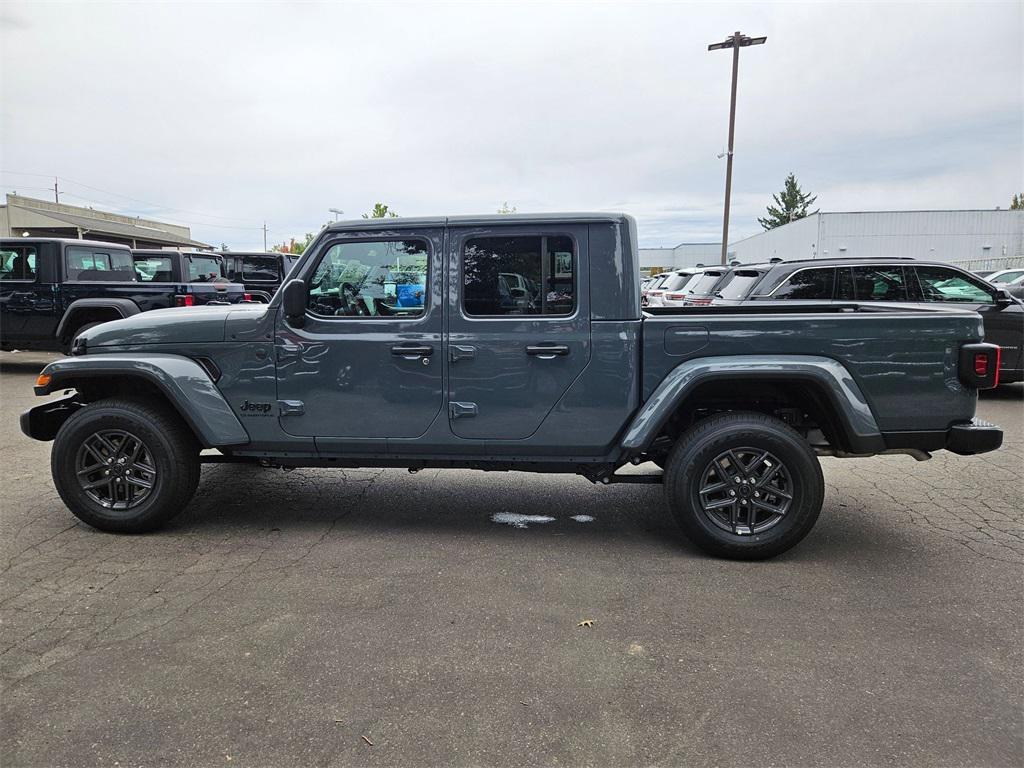 new 2025 Jeep Gladiator car, priced at $41,999