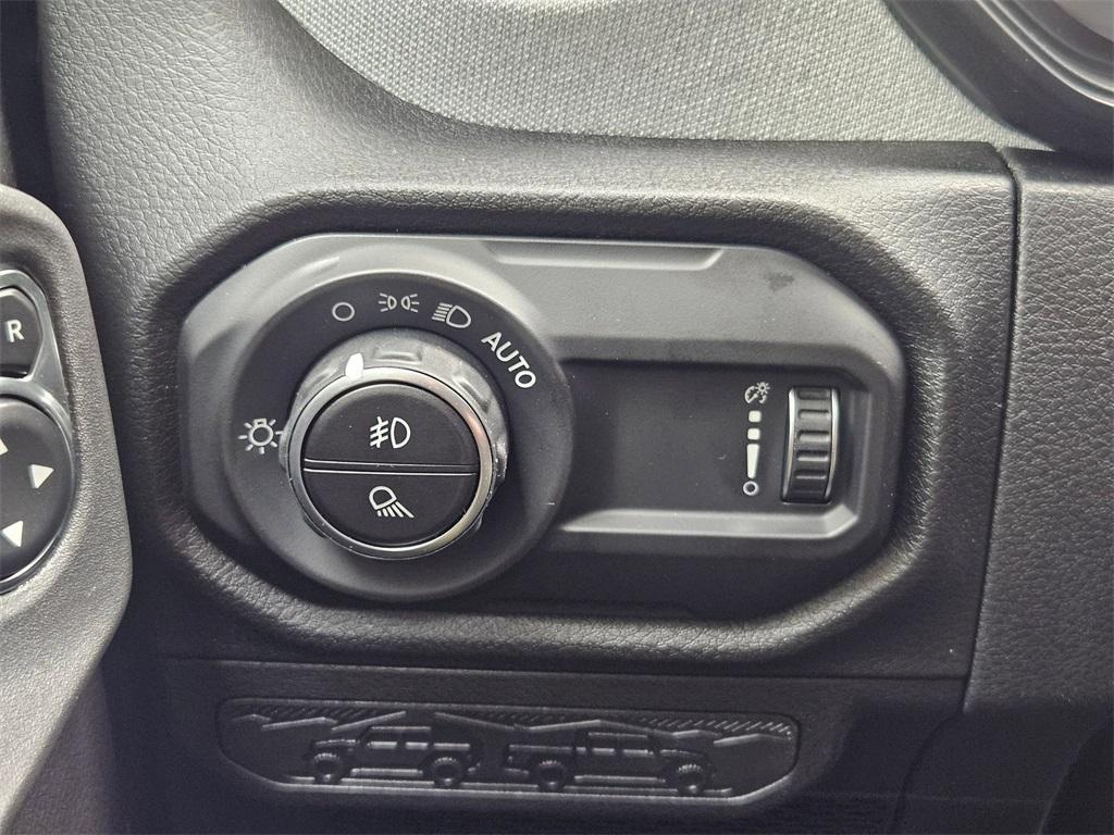 new 2025 Jeep Gladiator car, priced at $41,999