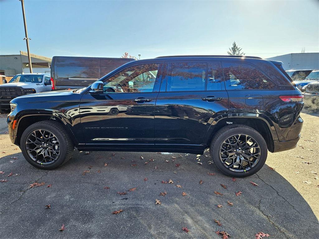 new 2025 Jeep Grand Cherokee car, priced at $54,743