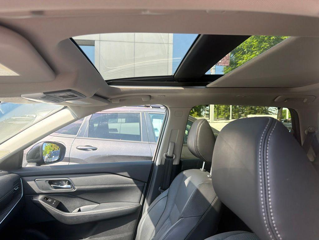 used 2025 Nissan Rogue car, priced at $39,993