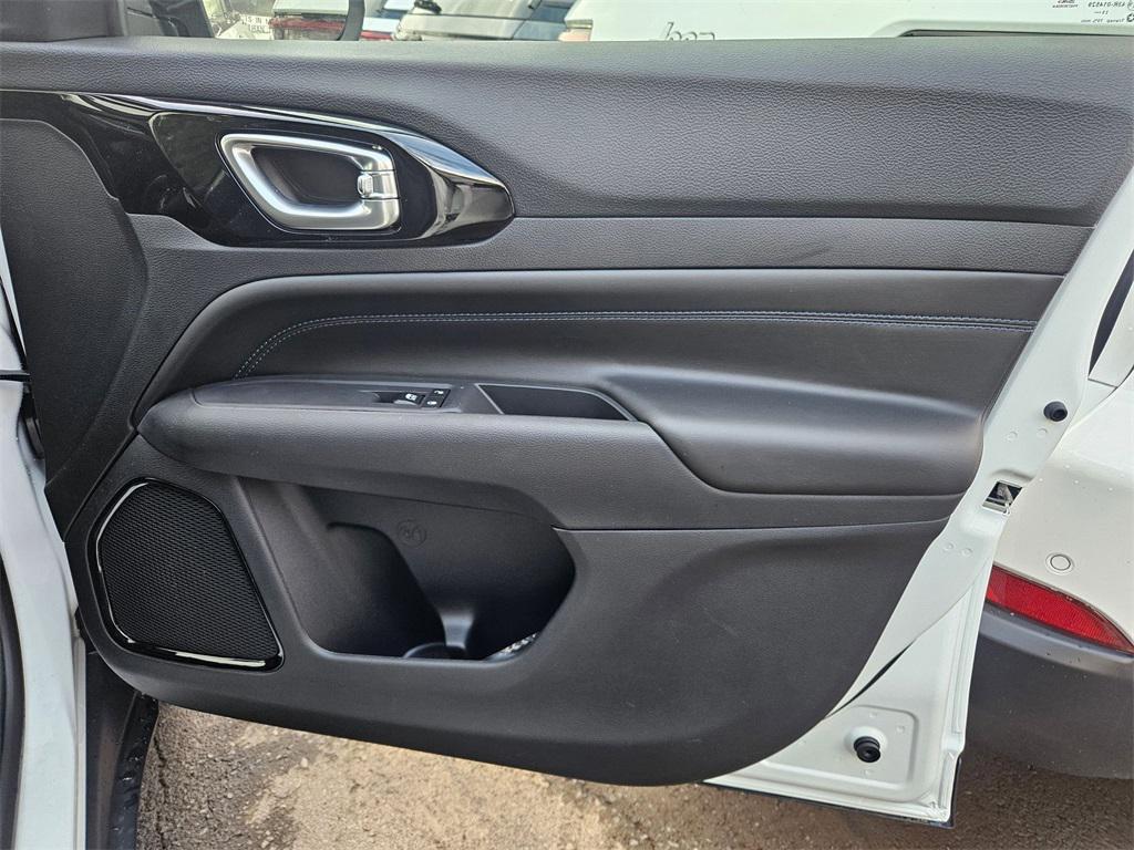 new 2026 Jeep Compass car, priced at $25,993