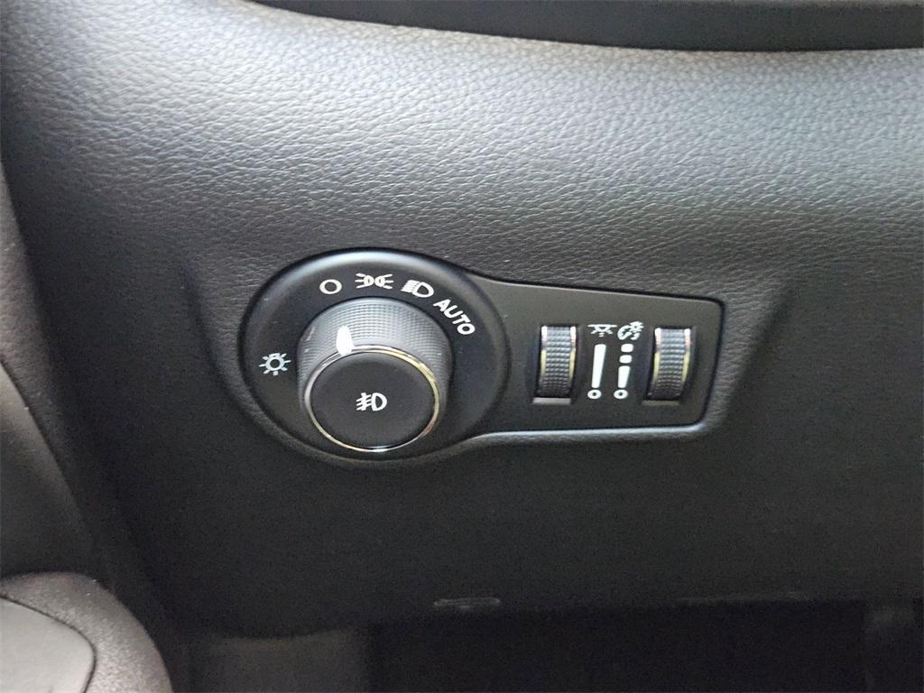 new 2026 Jeep Compass car, priced at $25,993