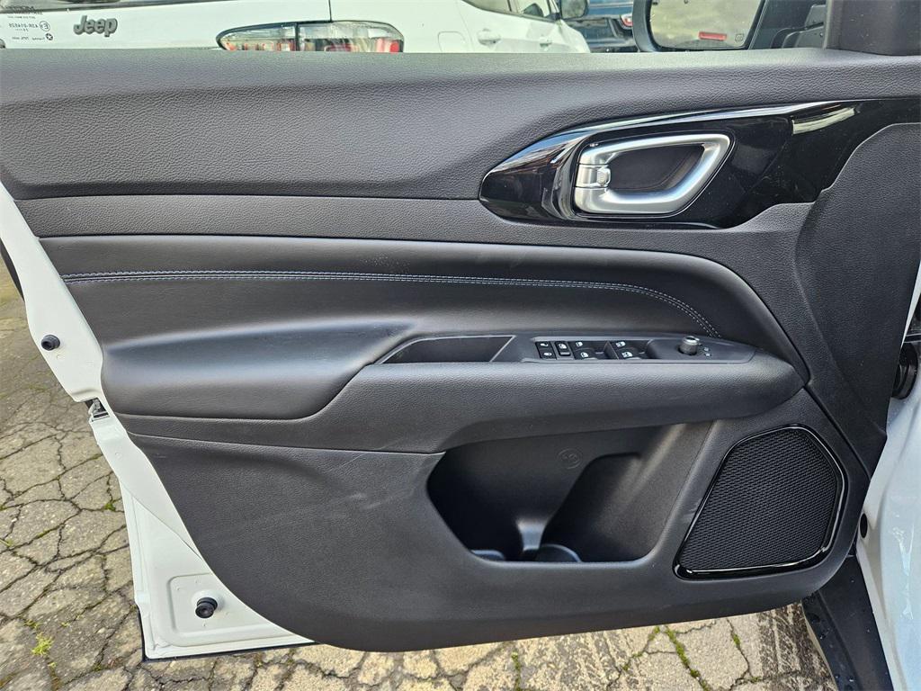 new 2026 Jeep Compass car, priced at $25,993