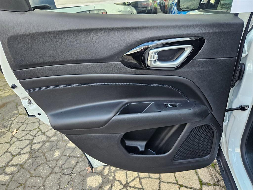 new 2026 Jeep Compass car, priced at $25,993