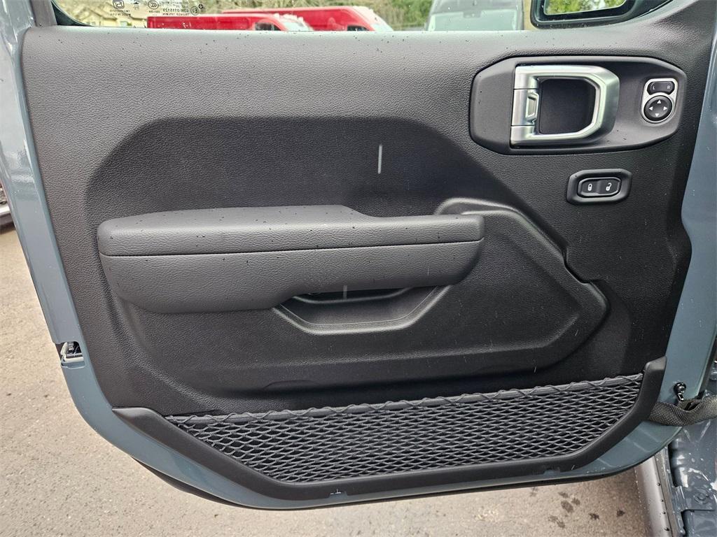 new 2026 Jeep Wrangler car, priced at $47,993