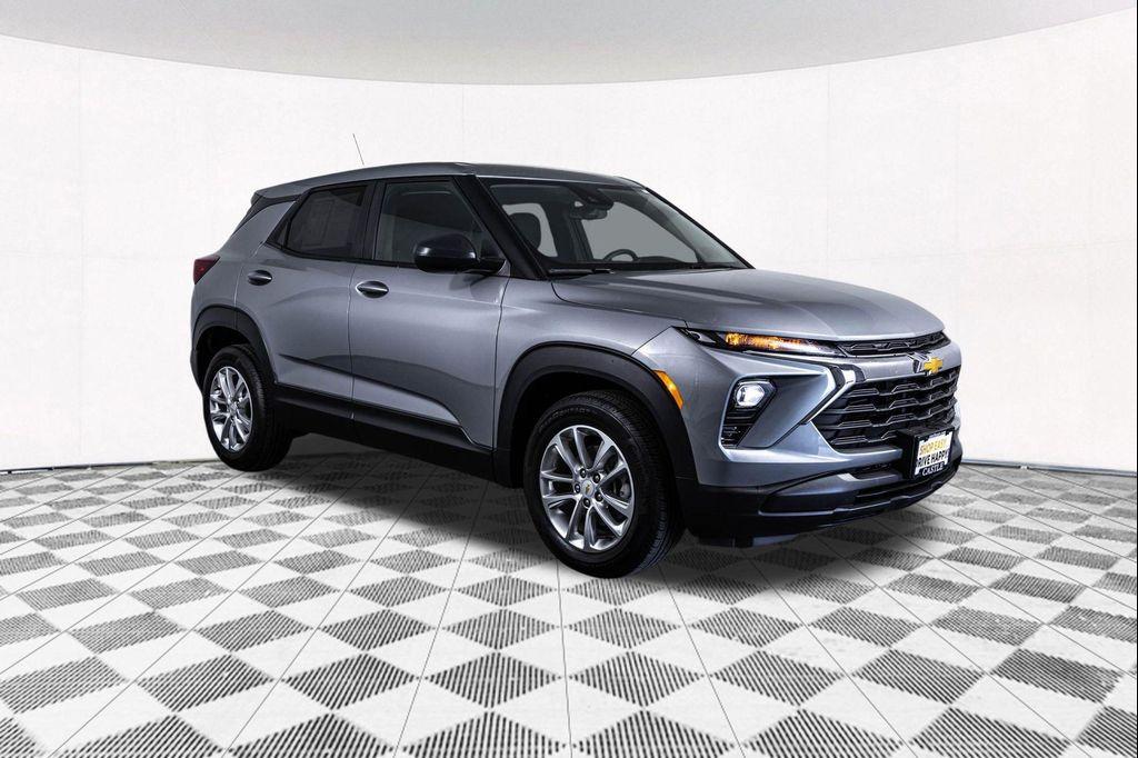 used 2025 Chevrolet TrailBlazer car, priced at $22,813