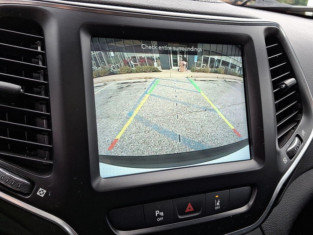 used 2021 Jeep Cherokee car, priced at $20,387