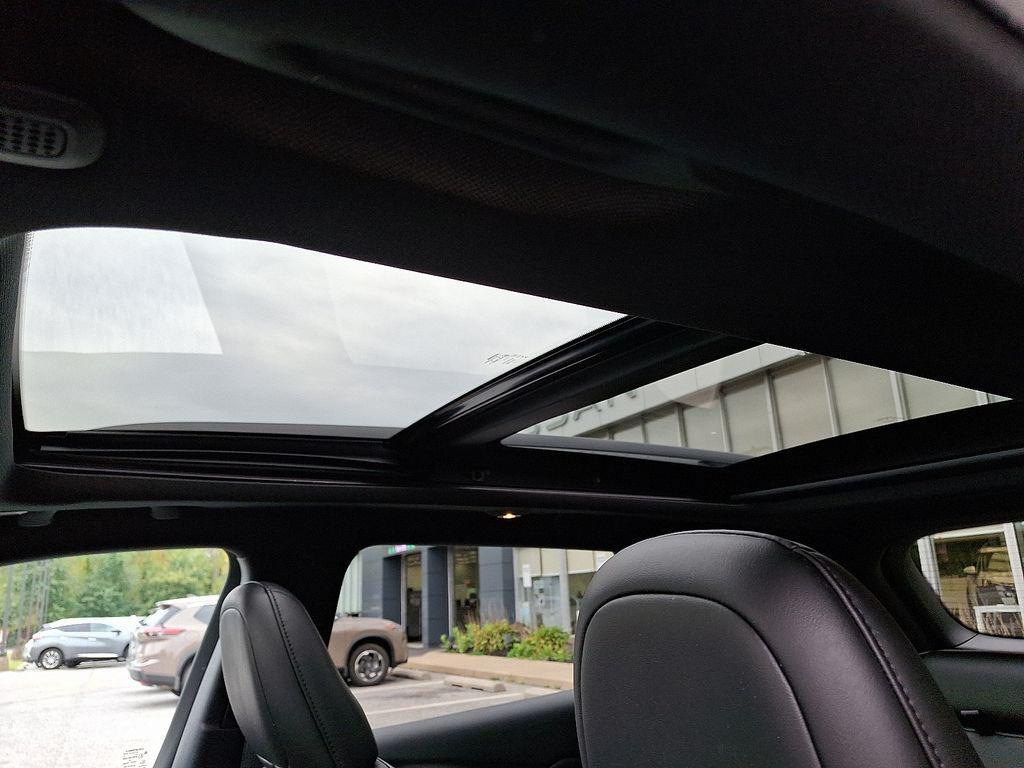 used 2021 Jeep Cherokee car, priced at $20,387