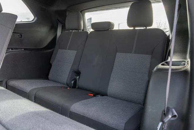 used 2025 GMC Acadia car, priced at $35,900