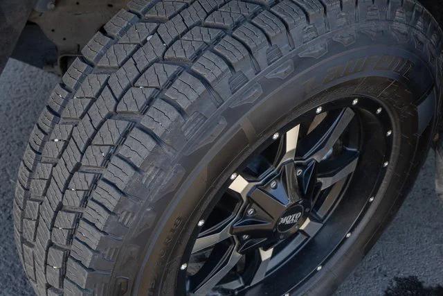 used 2023 GMC Sierra 1500 car, priced at $39,900