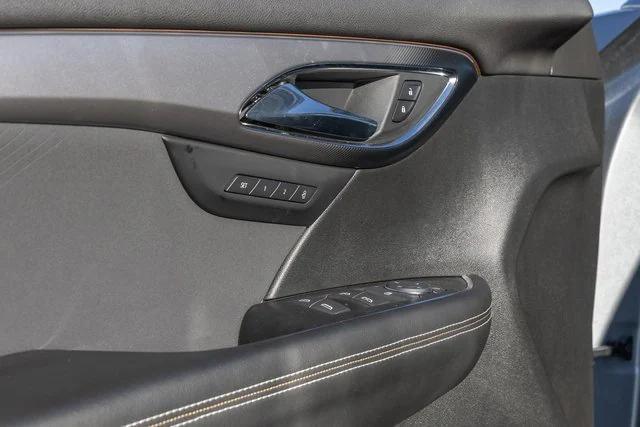 used 2025 Buick Envision car, priced at $28,900