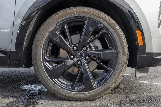 used 2025 Buick Envision car, priced at $29,900