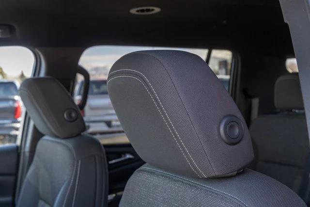 used 2025 Chevrolet Traverse car, priced at $38,900