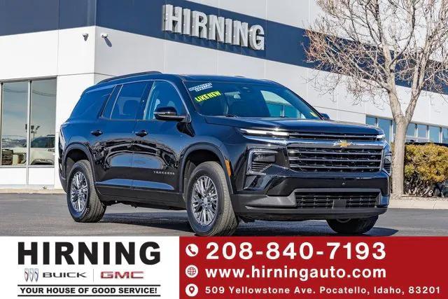 used 2025 Chevrolet Traverse car, priced at $38,900