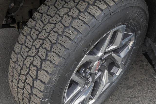 used 2022 GMC Sierra 1500 car, priced at $43,900