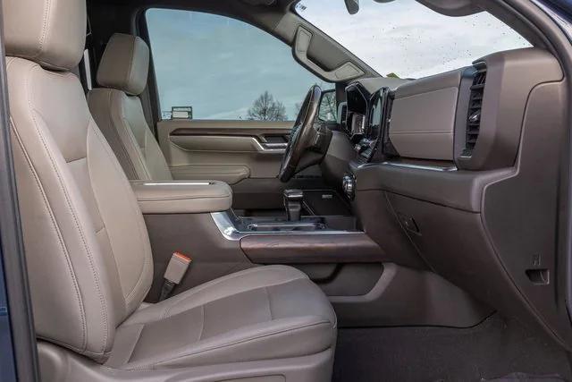 used 2022 GMC Sierra 1500 car, priced at $43,900