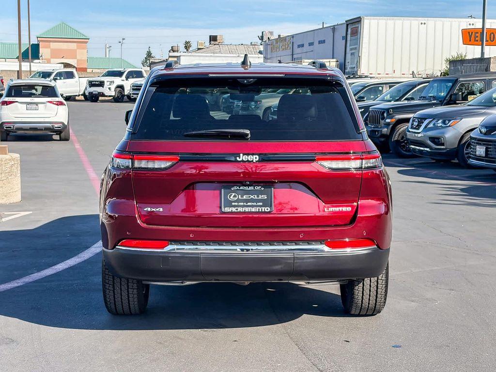 used 2024 Jeep Grand Cherokee car, priced at $35,995
