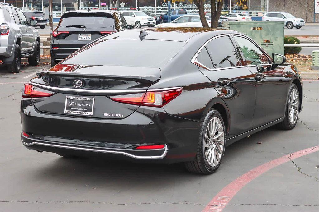 used 2023 Lexus ES 300h car, priced at $36,991