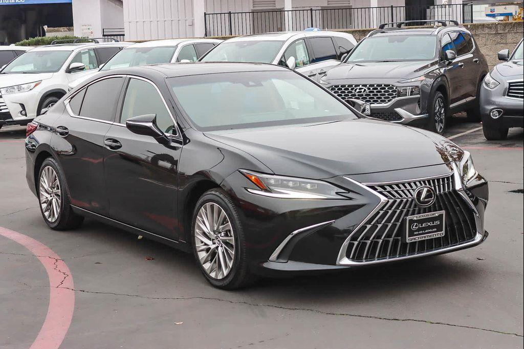 used 2023 Lexus ES 300h car, priced at $36,991