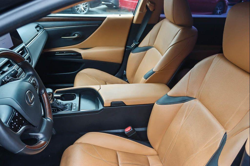 used 2023 Lexus ES 300h car, priced at $36,991