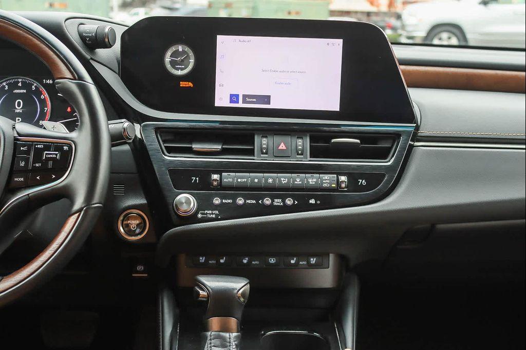 used 2023 Lexus ES 300h car, priced at $36,991