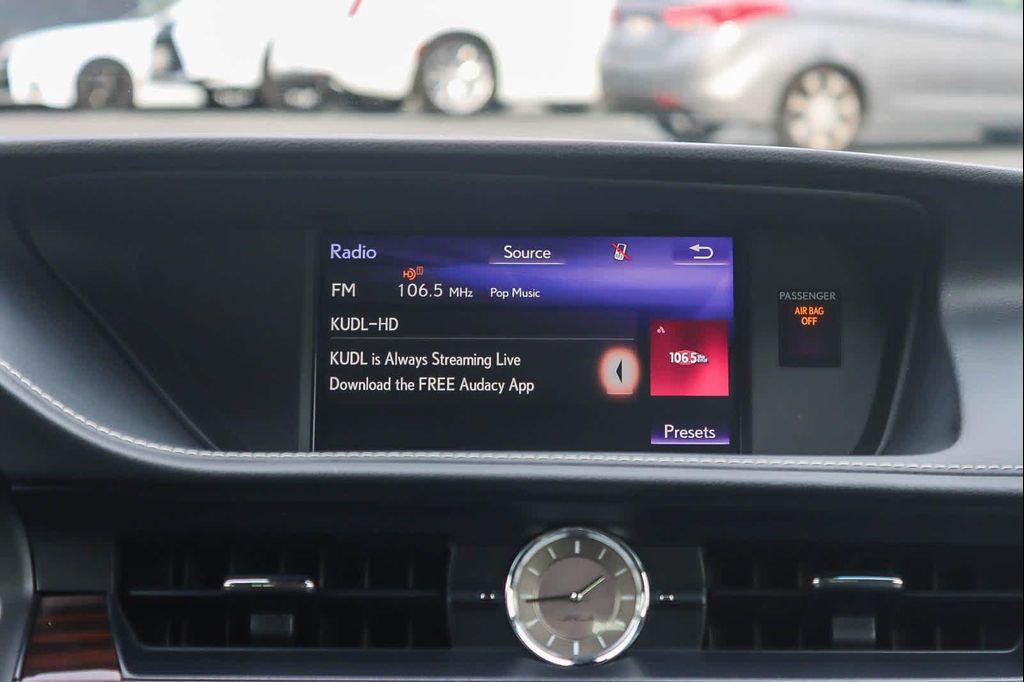 used 2017 Lexus ES 300h car, priced at $22,401