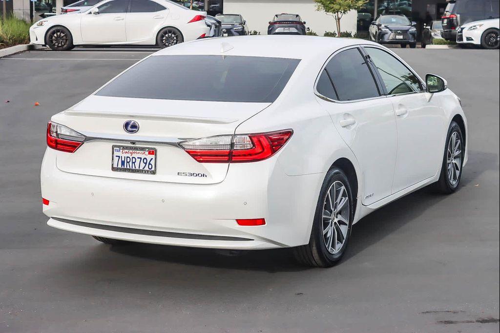 used 2017 Lexus ES 300h car, priced at $22,401