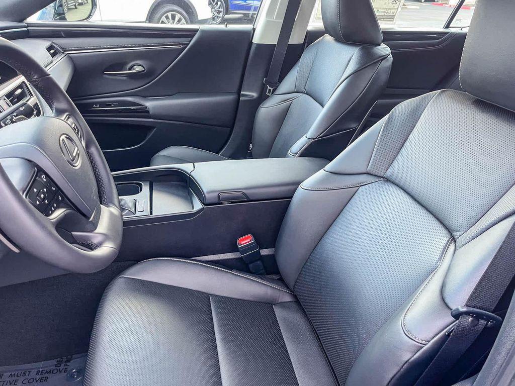 new 2025 Lexus ES 350 car, priced at $44,254