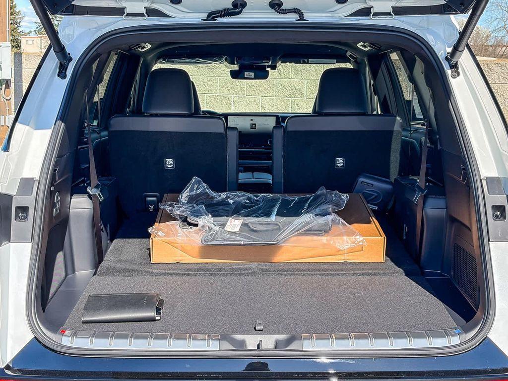 new 2026 Lexus TX 500h car, priced at $76,409