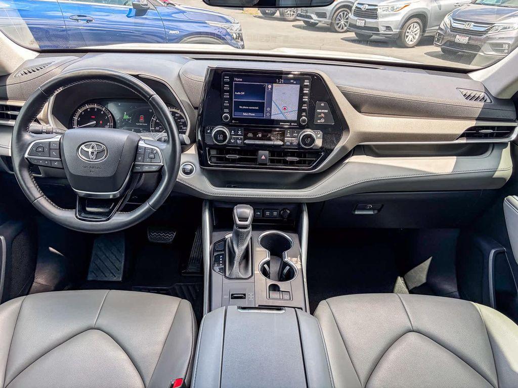 used 2021 Toyota Highlander car, priced at $27,998