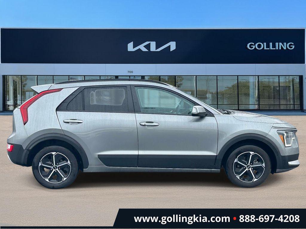 used 2025 Kia Niro car, priced at $26,647