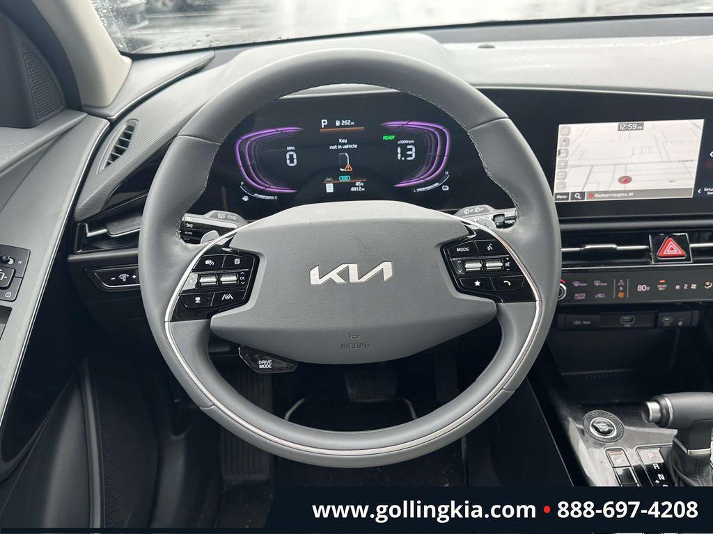 used 2025 Kia Niro car, priced at $26,647