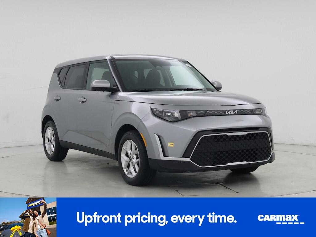 used 2025 Kia Soul car, priced at $17,998