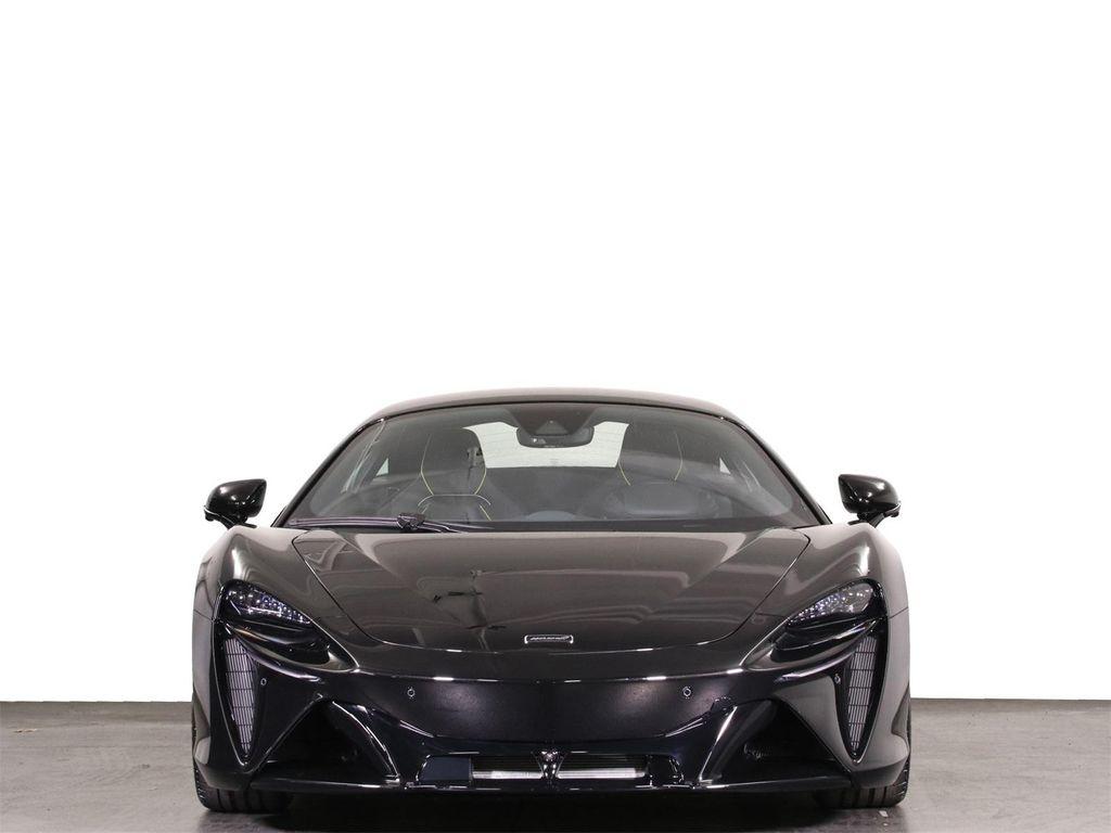 new 2025 McLaren Artura car, priced at $298,908