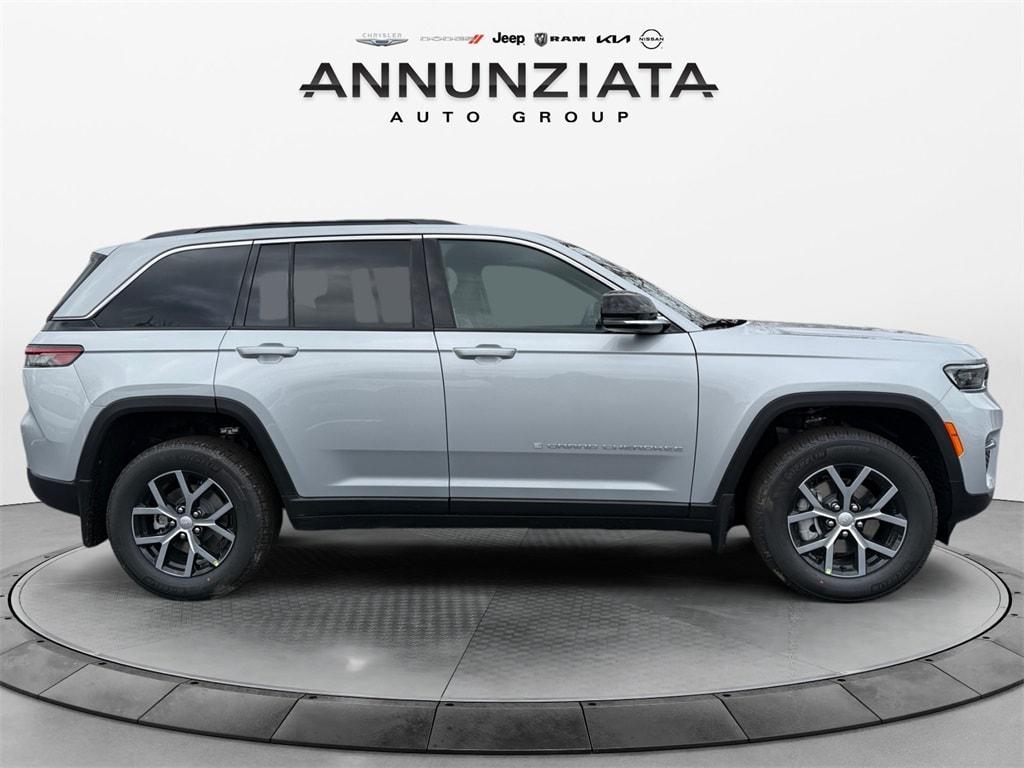 new 2025 Jeep Grand Cherokee car, priced at $48,185