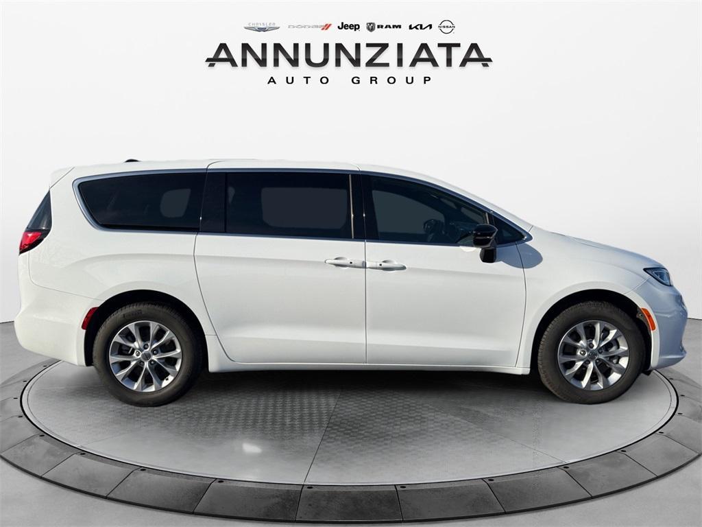 used 2025 Chrysler Pacifica car, priced at $39,799